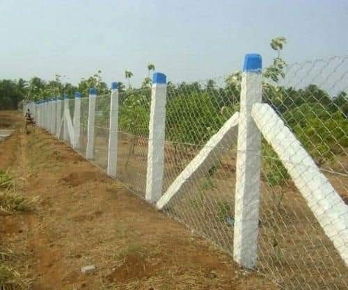 Unparalleled Security: 5 Reasons to choose a Chain Link Fence